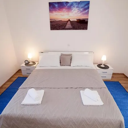 Tatil Evi With Two Sleeping Rooms, Pets Willkommen *